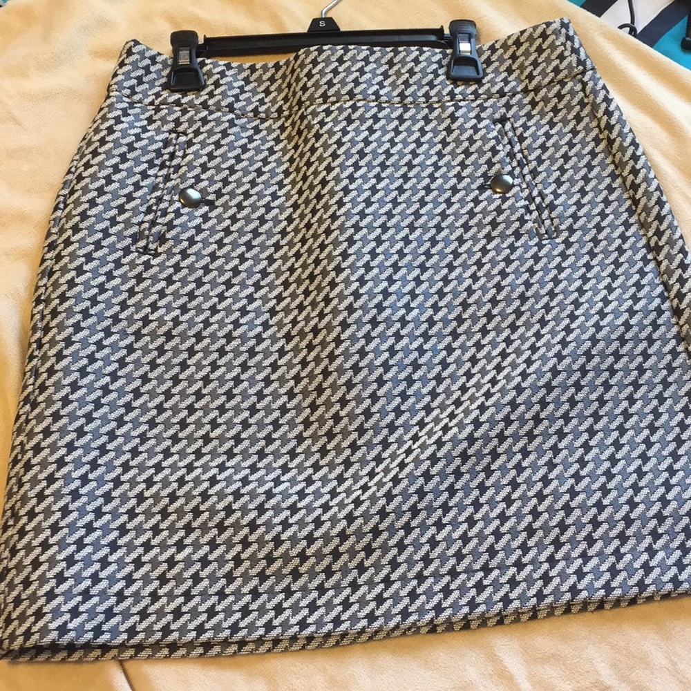 Loft skirt